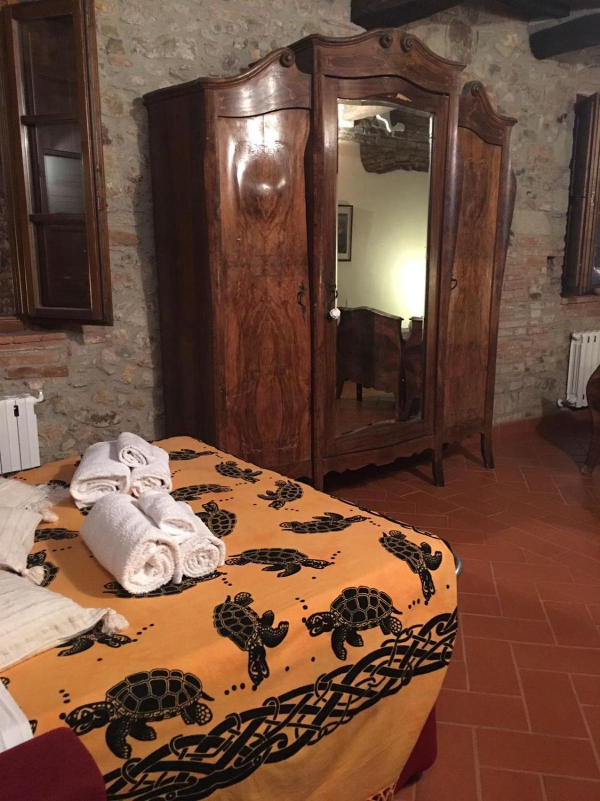 شقة La Divina Dimora Il Castello Degli Spiriti Magni Montepescali المظهر الخارجي الصورة