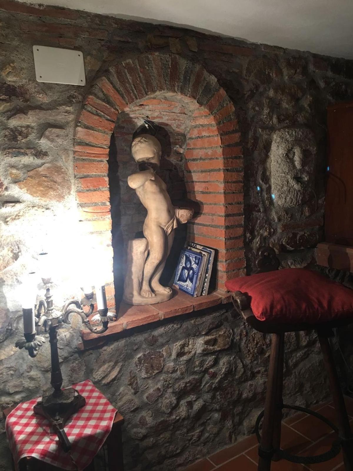 شقة La Divina Dimora Il Castello Degli Spiriti Magni Montepescali المظهر الخارجي الصورة